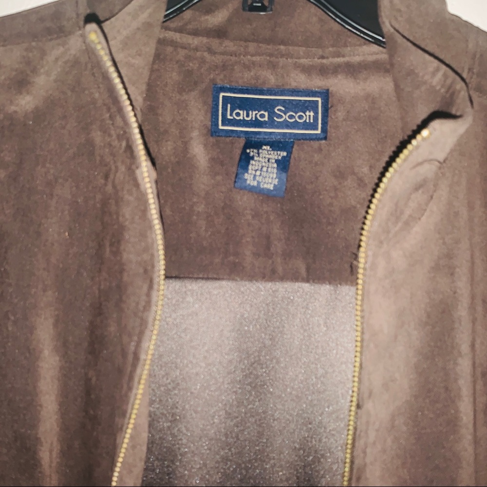 Laura Scott Jacket - Picture 2 of 2